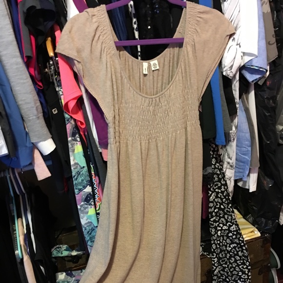 Tan Cashmere dress - Picture 2 of 2
